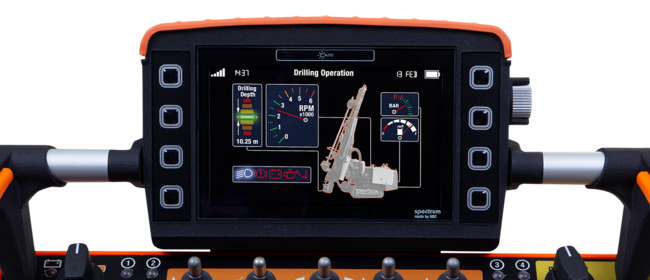 spectrum L Radiocommande haut de gamme avec écran couleur 5" ultra-moderne.
